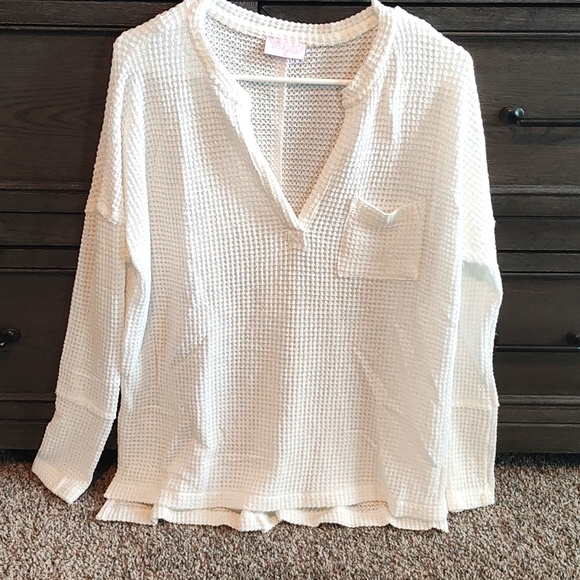 Pink Lily White Pullover Sweater Size Small - Picture 2 of 9